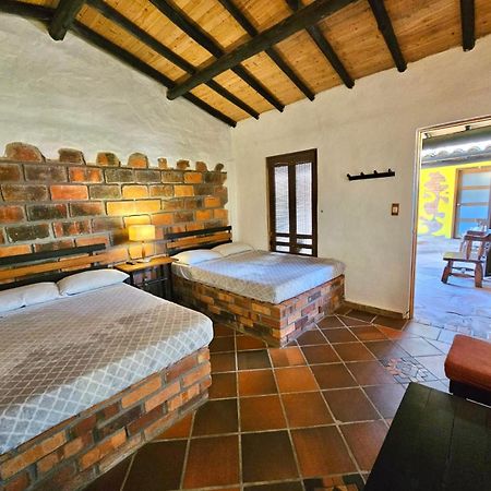Cabanas Y Hostal Bonanza Mesa De Los Santos 洛斯桑托斯 外观 照片