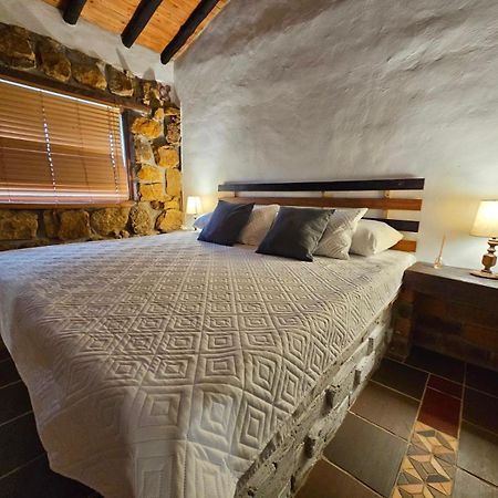 Cabanas Y Hostal Bonanza Mesa De Los Santos 洛斯桑托斯 外观 照片